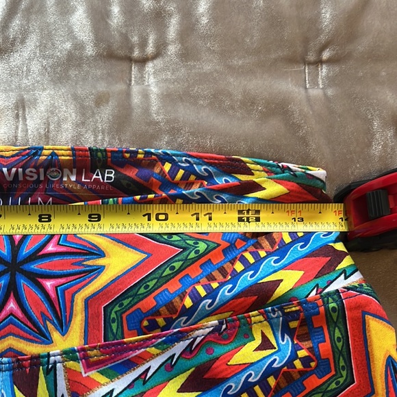 Positive Creations x Visionlab leggings with artwork by Chris Dyer M - Picture 7 of 9